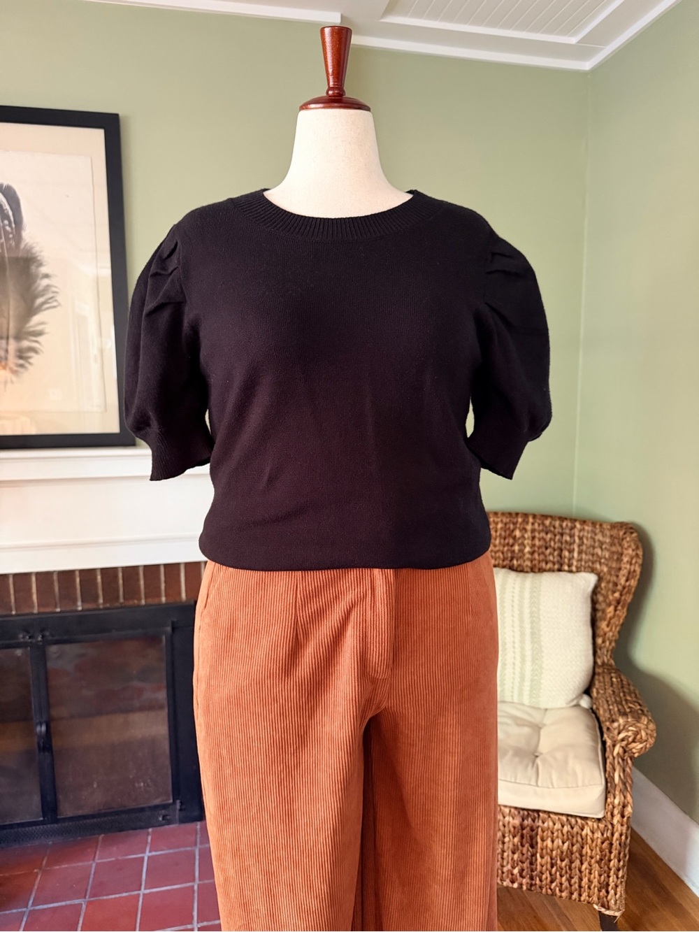 Black Pleated Puff Sleeve Fine-Knit Sweater - Size L